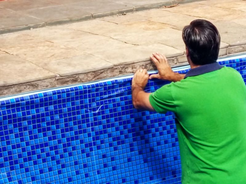 Pool Tile Maintenance